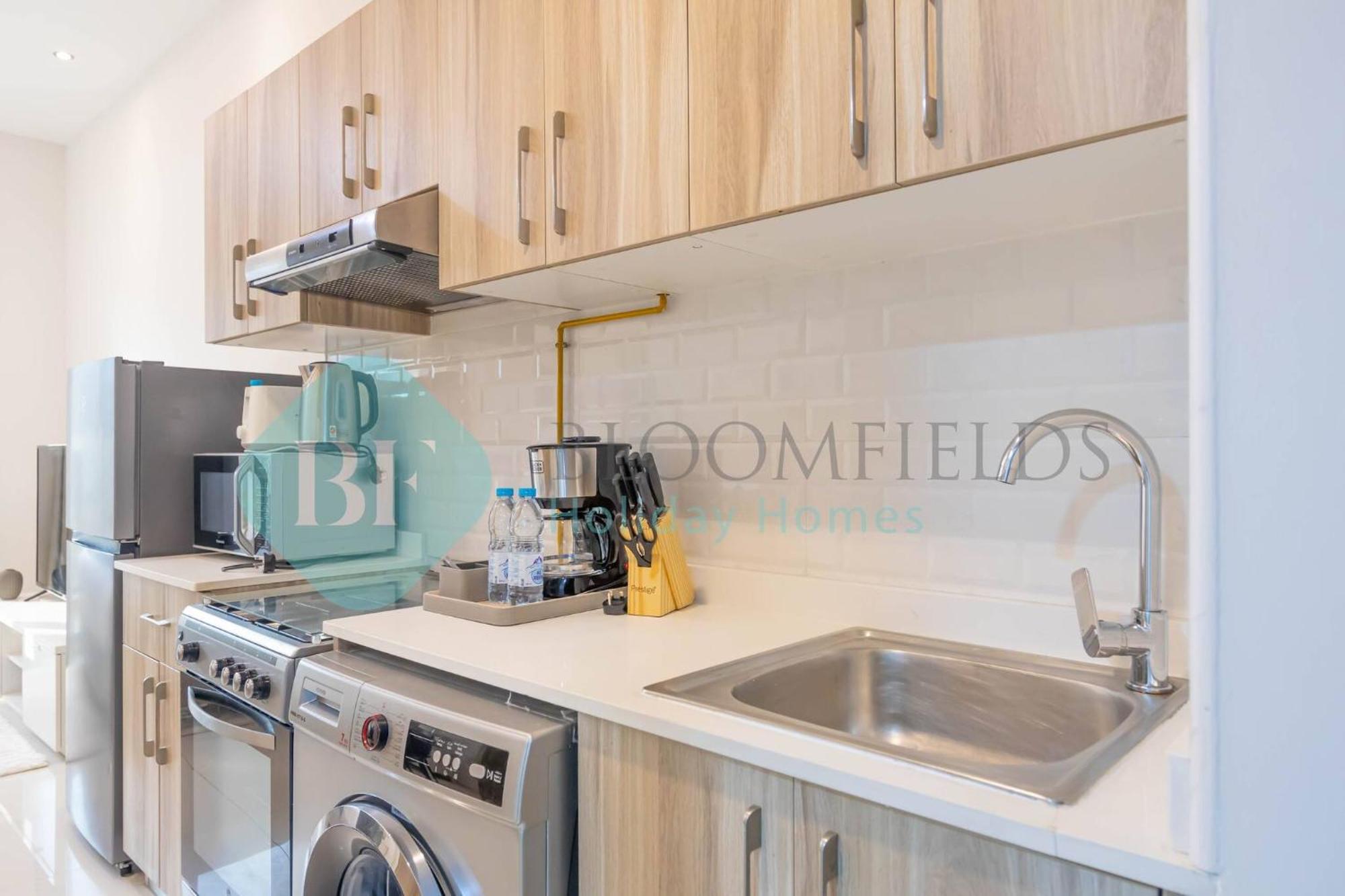 Bloomfields Cozy In Hera Tower Apartment
